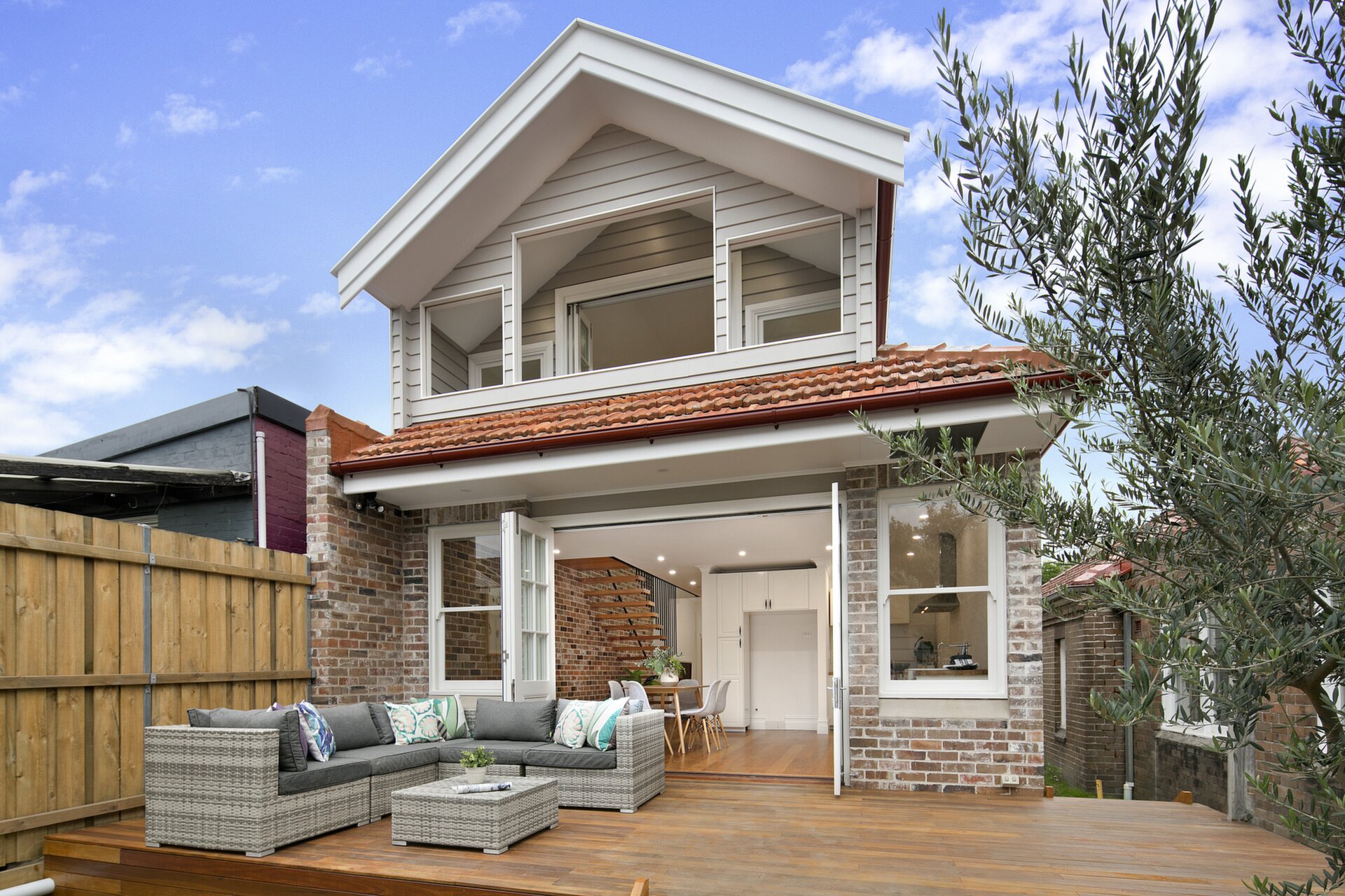 90 Salisbury Road, Camperdown - Thumbnail 2