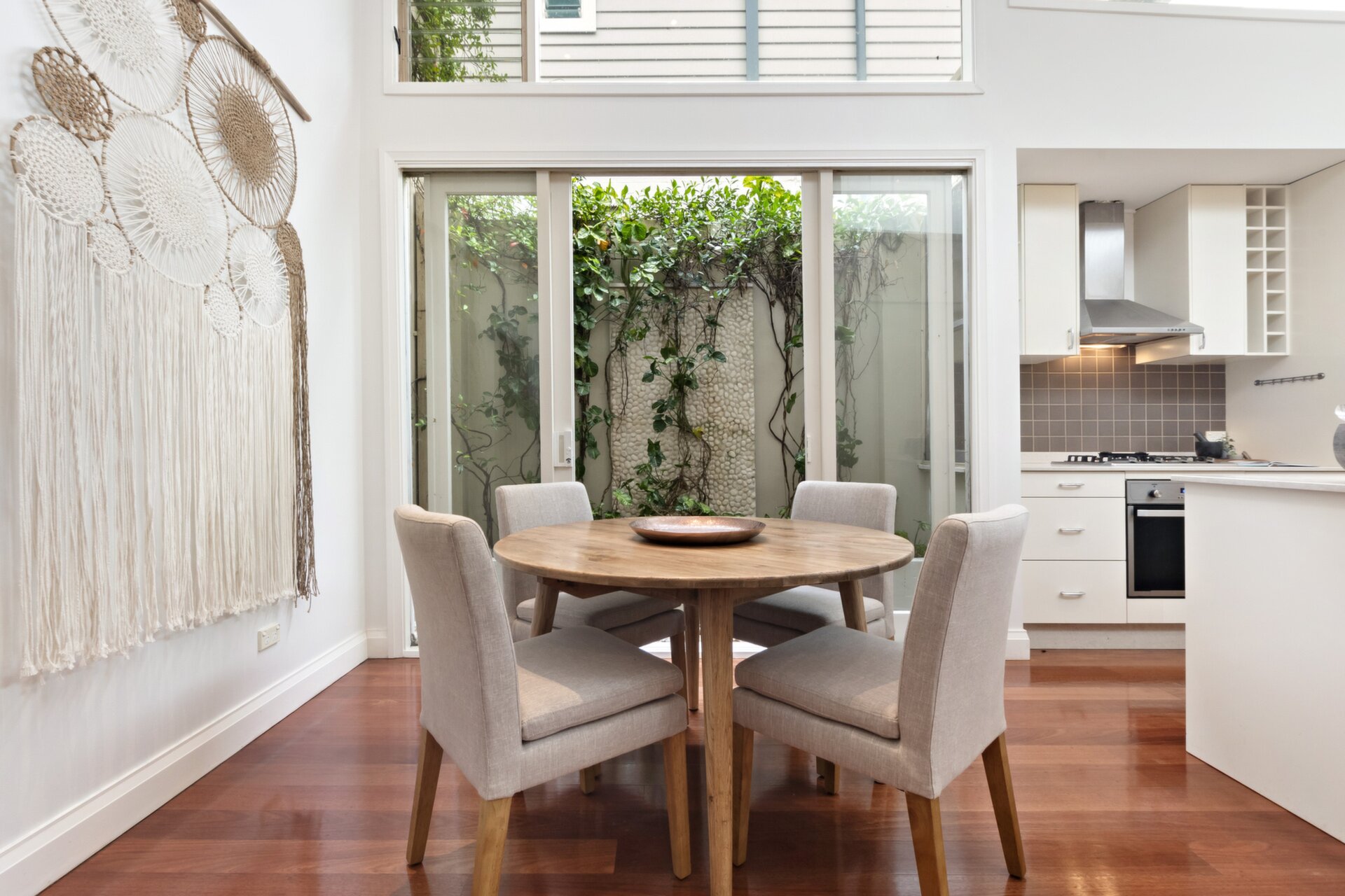 360 Annandale Street, Annandale - Thumbnail 4