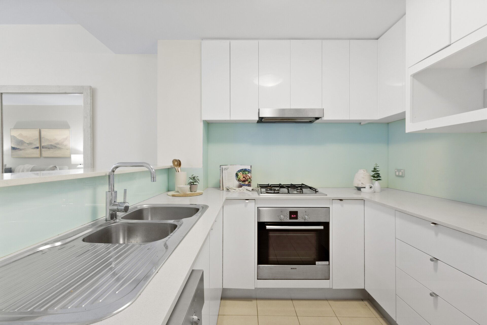 4/23 Lambert Street, Camperdown - Thumbnail 4