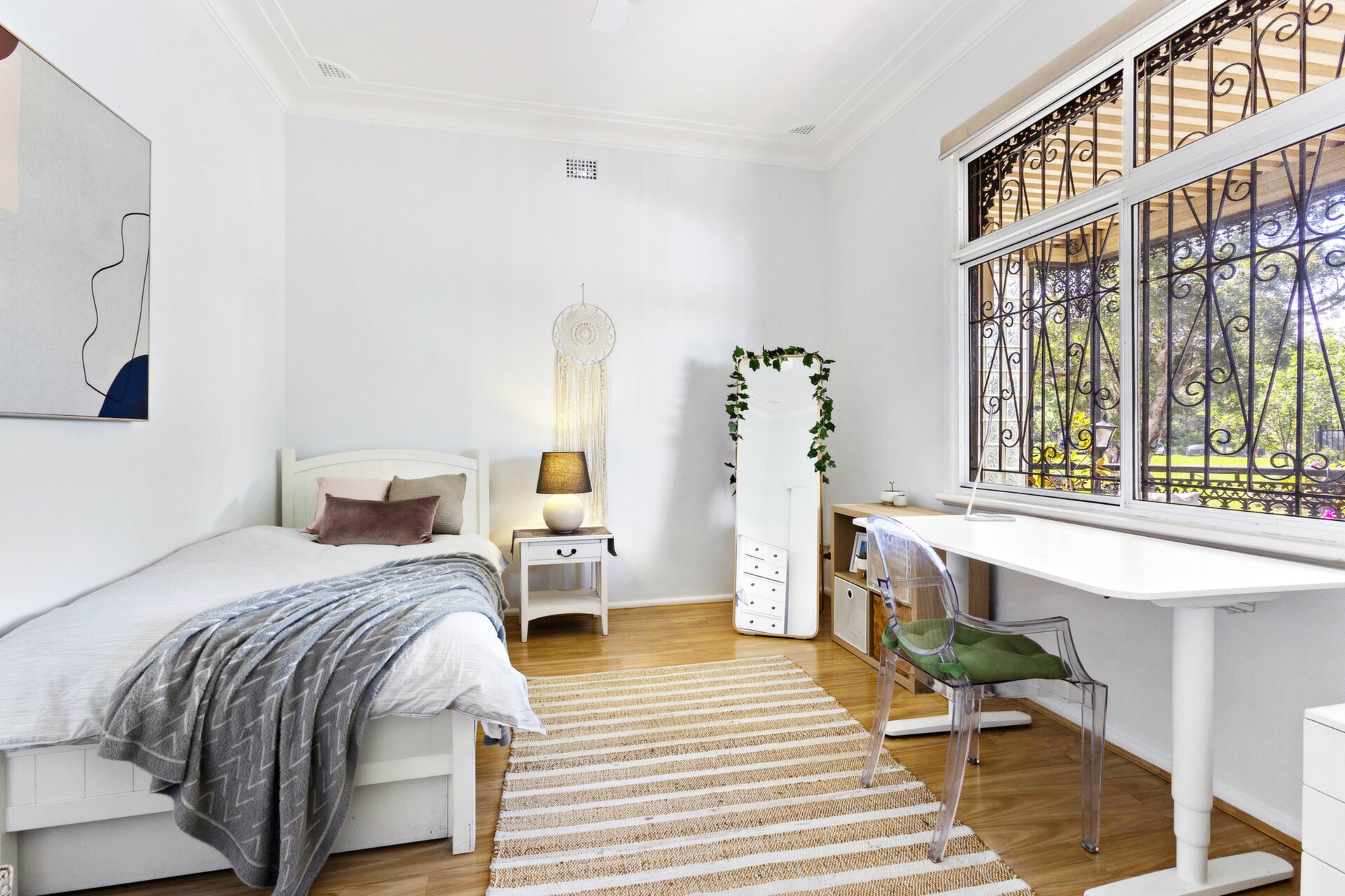 28 The Crescent, Annandale - Thumbnail 7