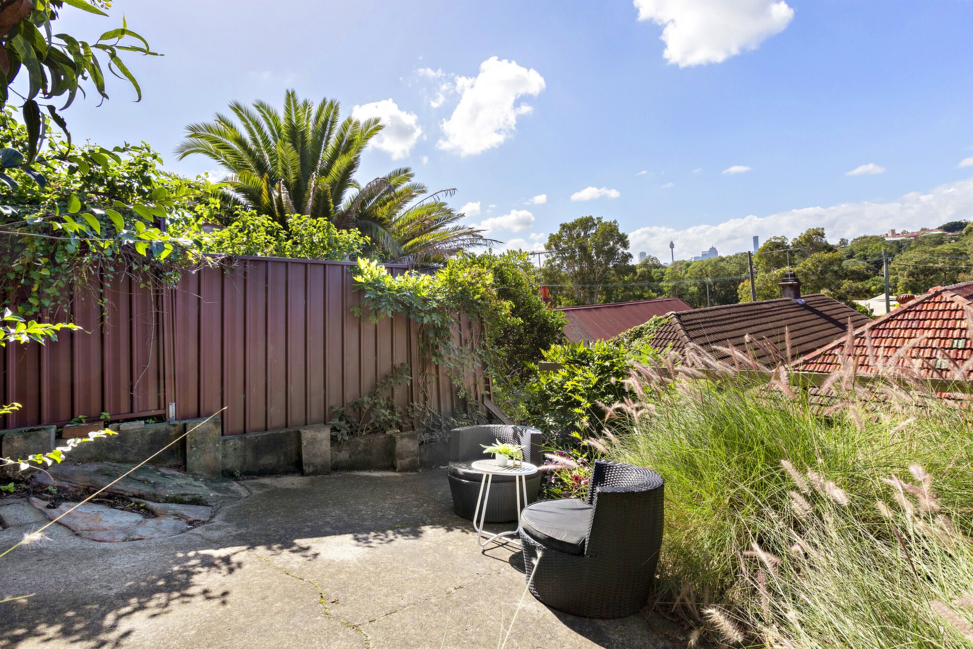 28 The Crescent, Annandale - Thumbnail 3