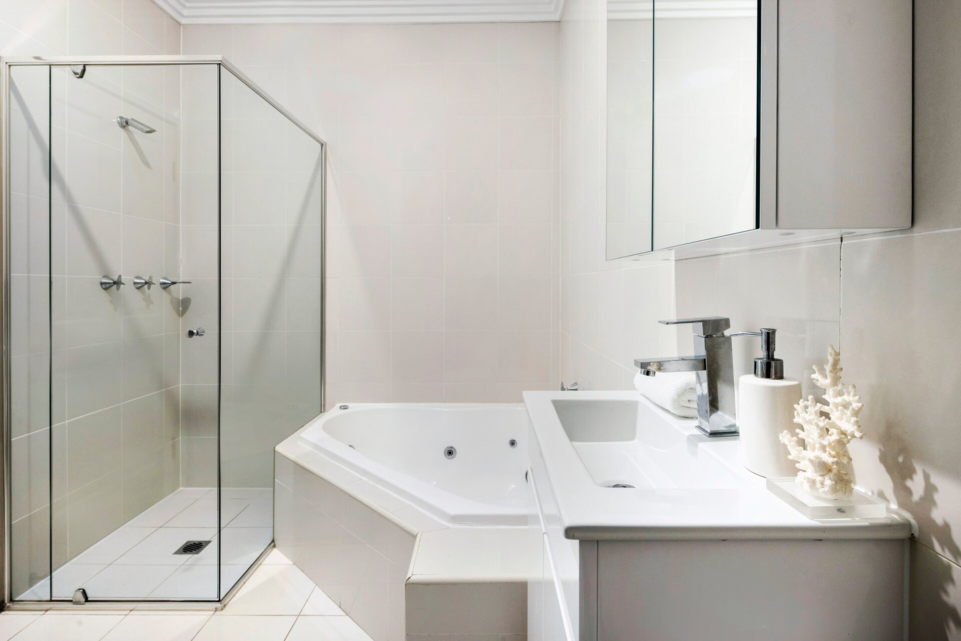 28B Susan Lane, Annandale - Thumbnail 8