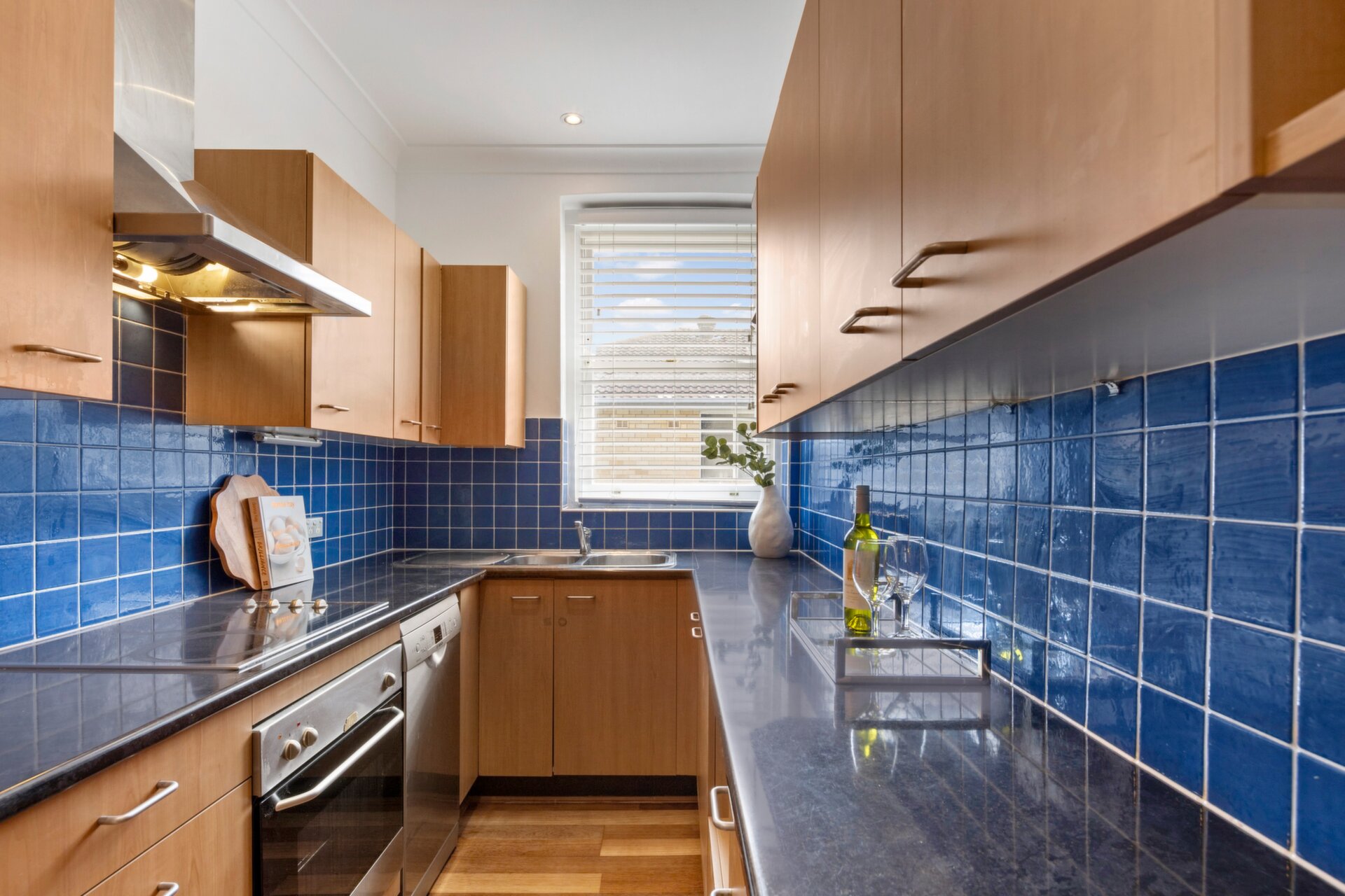 8/2 Hutchinson Street, Annandale - Thumbnail 4