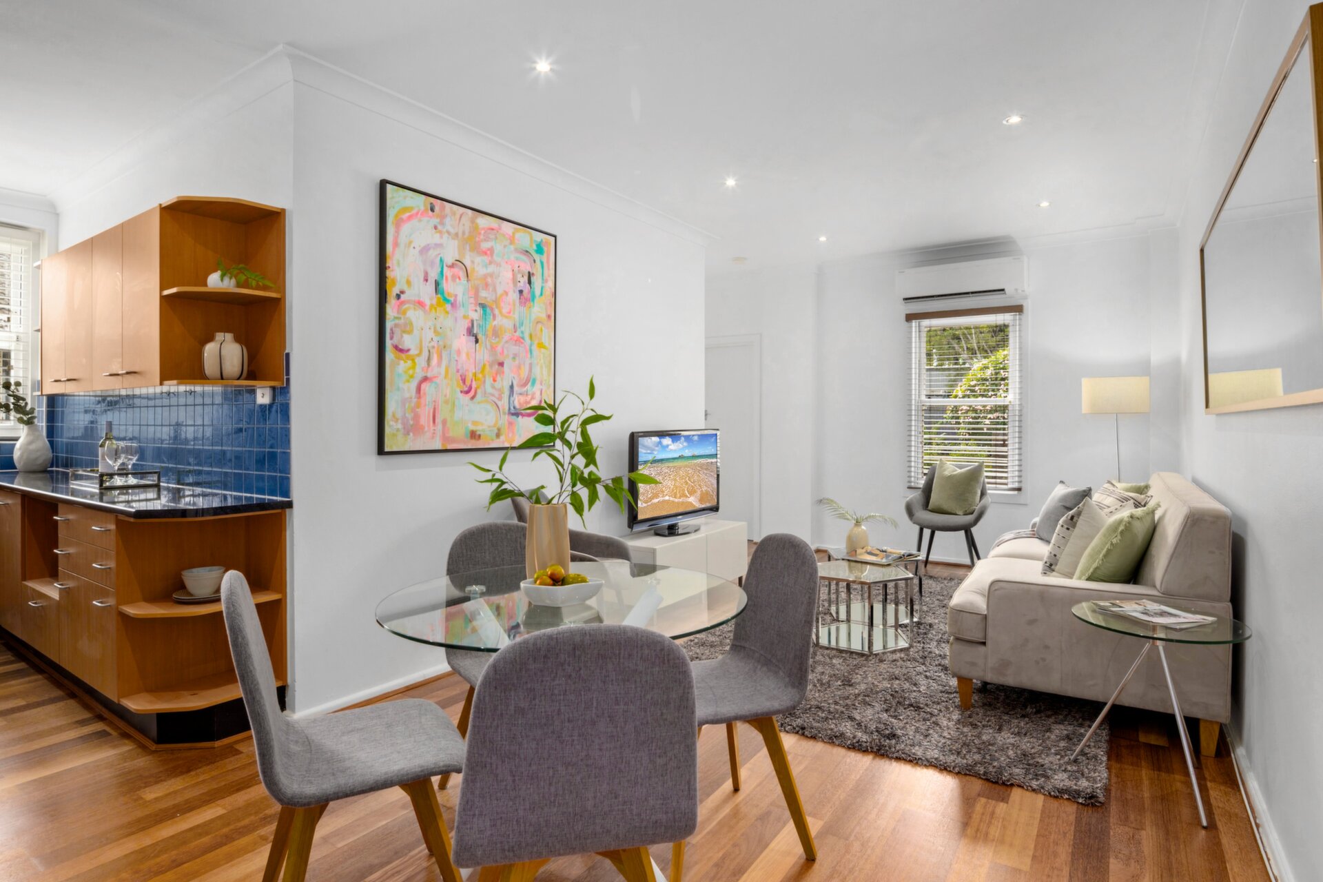 8/2 Hutchinson Street, Annandale - Thumbnail 2