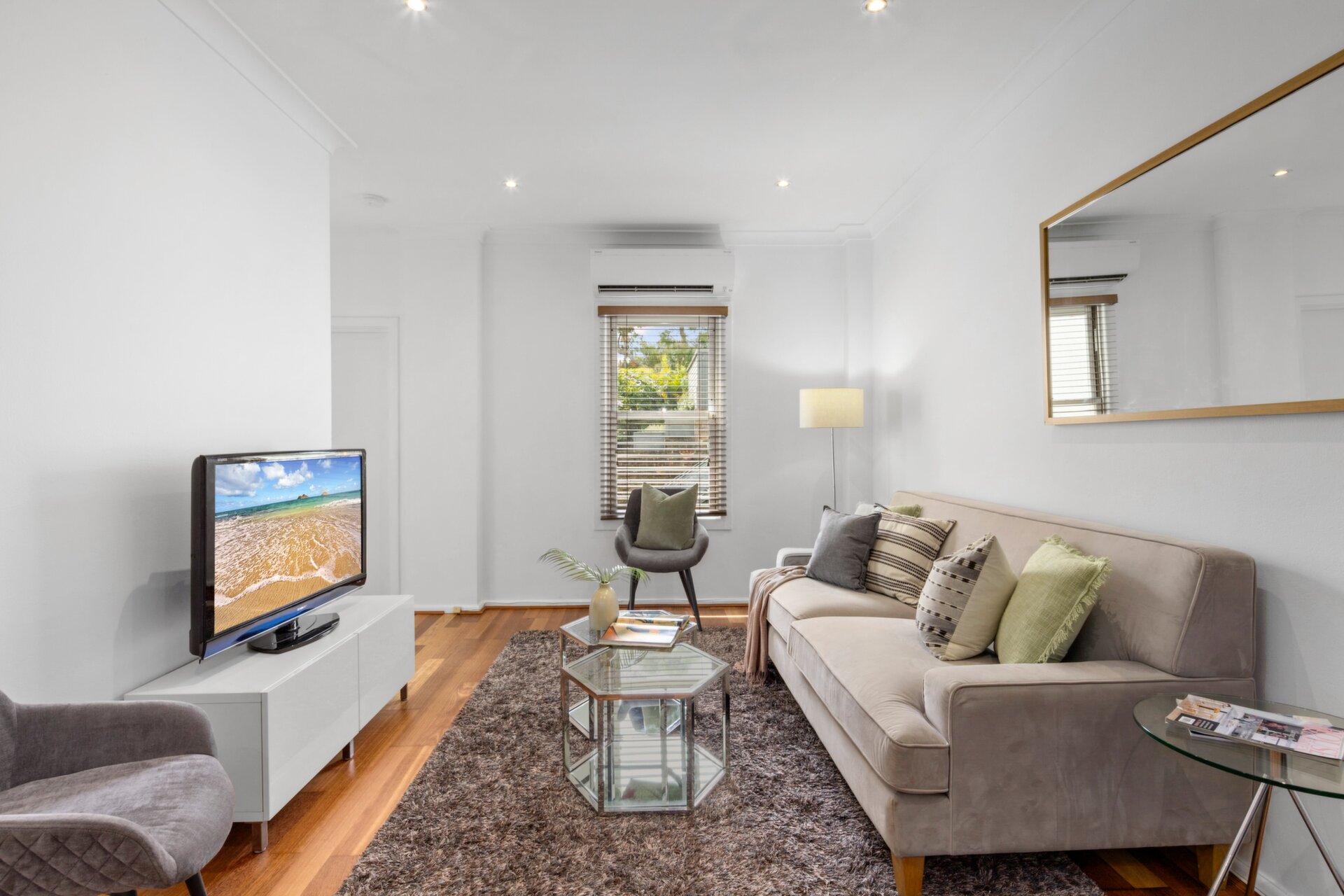 8/2 Hutchinson Street, Annandale - Thumbnail 3