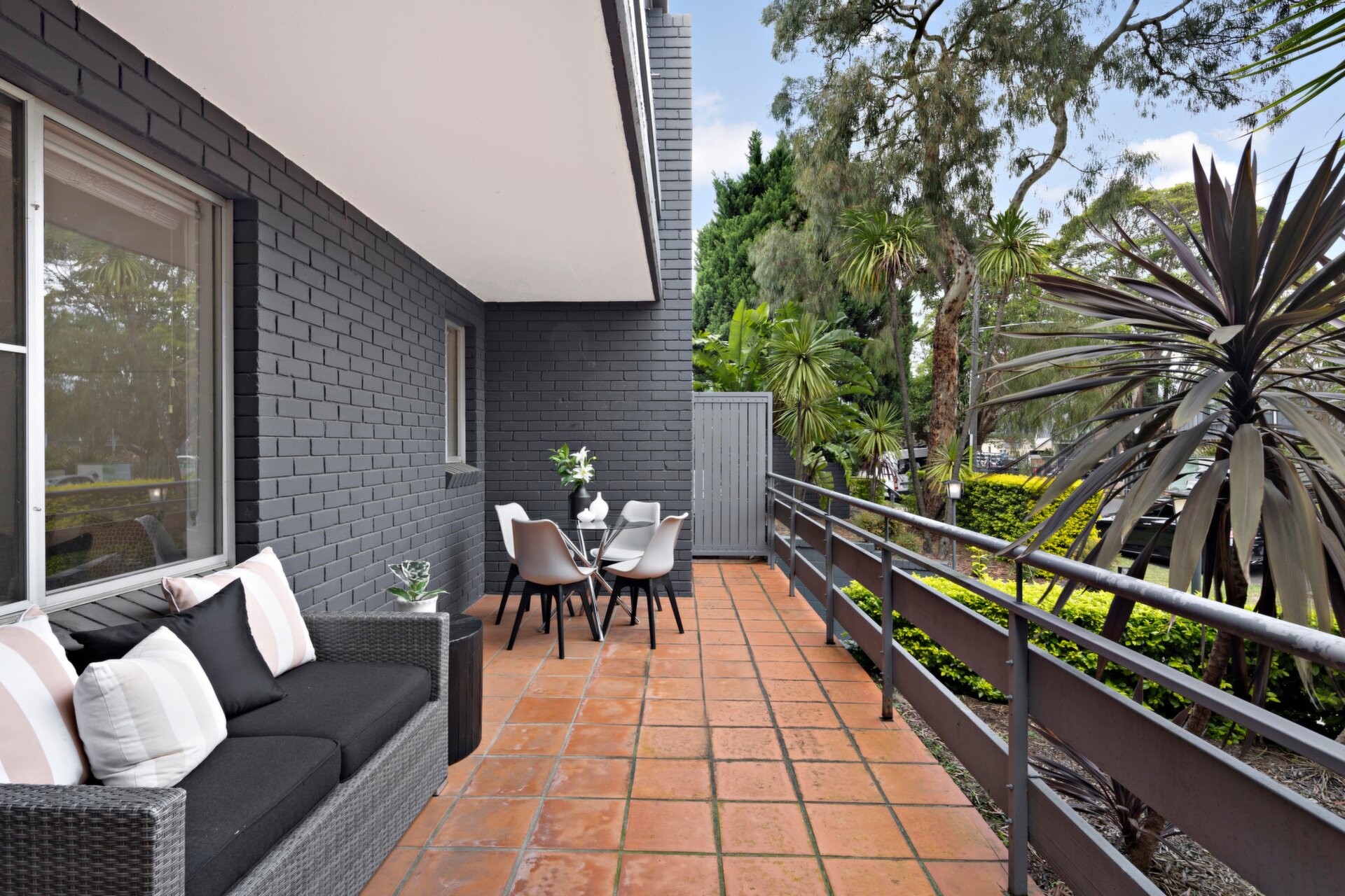 16/3 Rayner Street, Lilyfield - Image 1