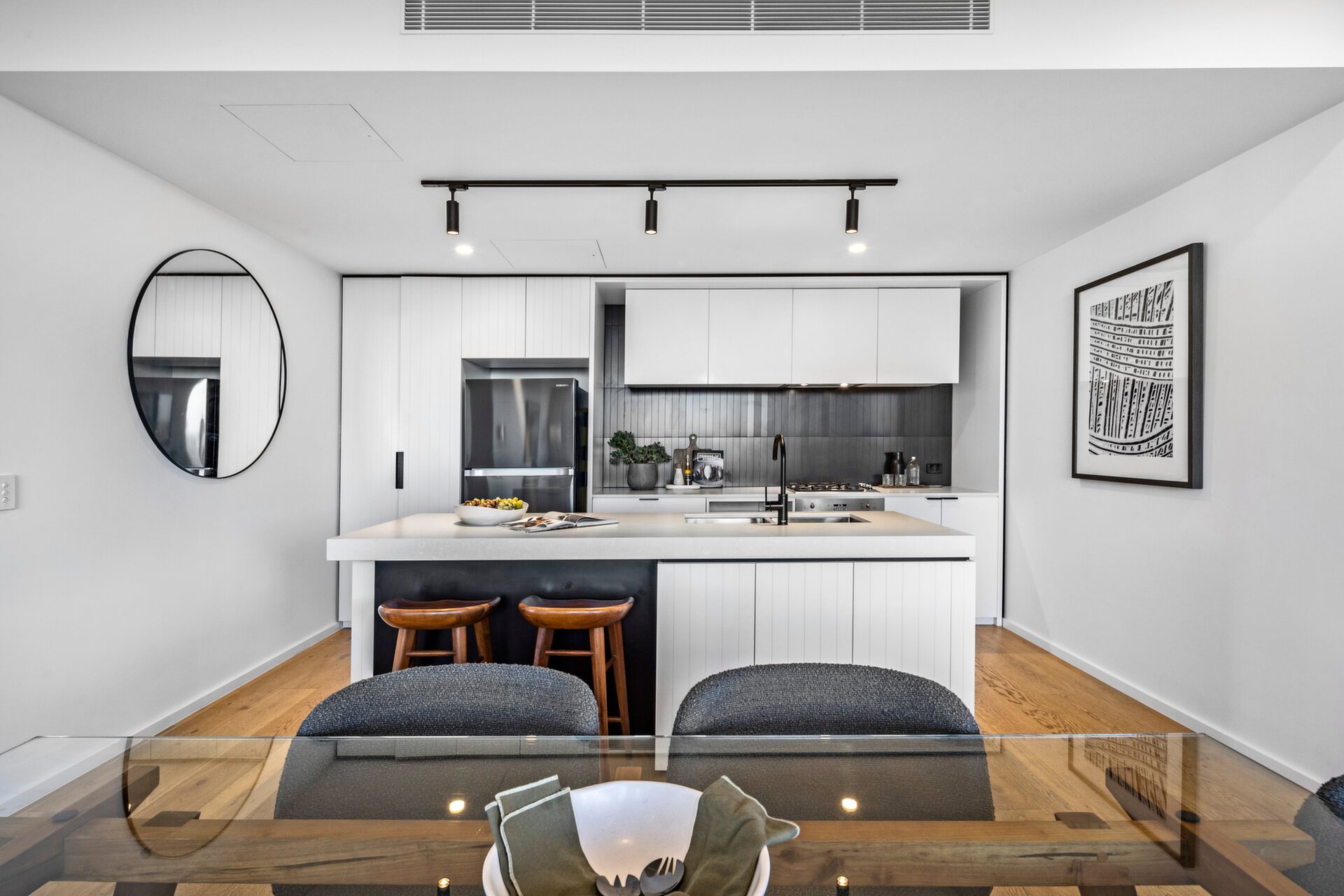 909/2 Malthouse Way, Summer Hill - Thumbnail 4