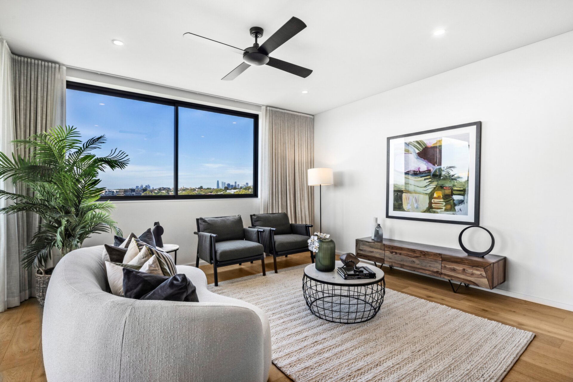 909/2 Malthouse Way, Summer Hill - Thumbnail 3