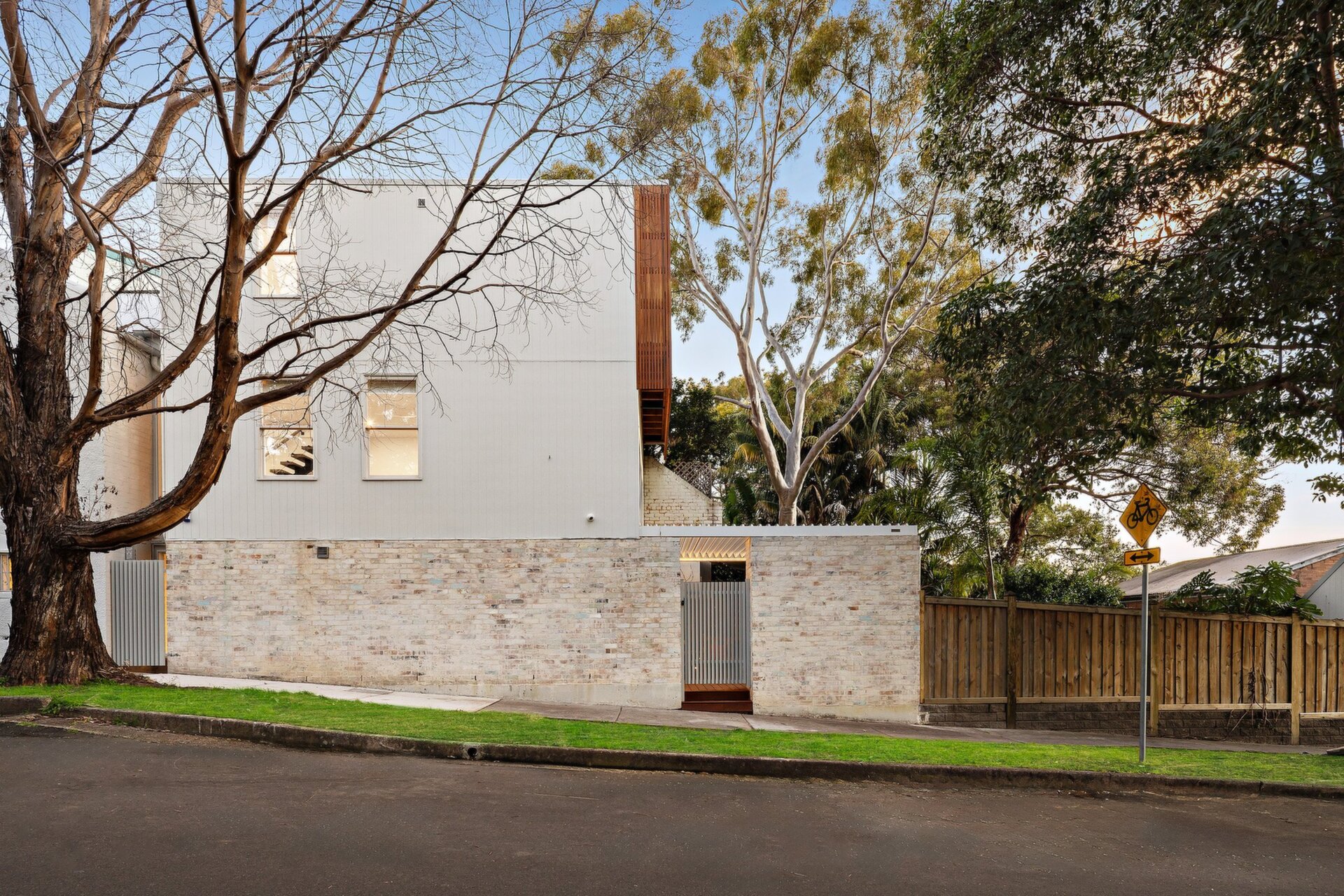238 Annandale Street, Annandale - Thumbnail 3