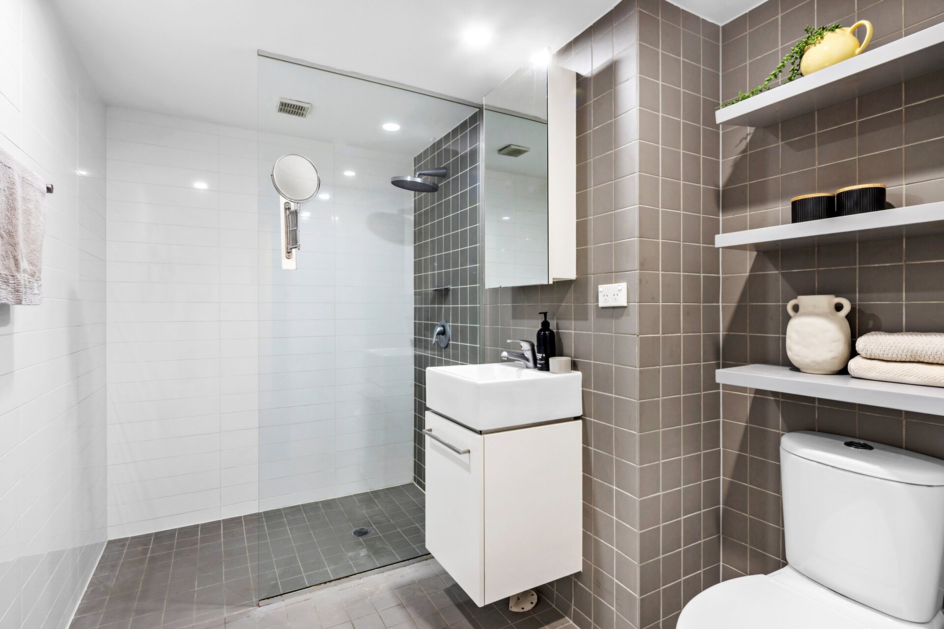 5/25 Barr Street, Camperdown - Thumbnail 6